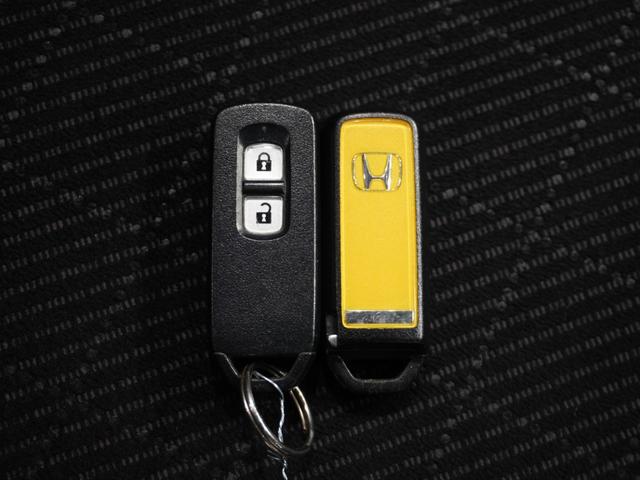 Ｎ－ＯＮＥ プレミアムツアラー・Ｌパッケージ　禁煙車　ギャザーズメモリーナビ　フルセグ　ＣＤ／ＤＶＤ　ミュージックラック　クルーズコントロール　ディスチャージヘッドライト　ＥＴＣ　パドルシフト　１５インチアルミＵ－Ｓｅｌｅｃｔ１年間走行無制限保証（45枚目）