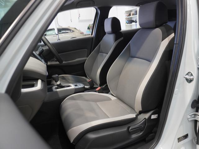 フィット ｅ：ＨＥＶクロスター　ワンオーナー車　禁煙車　８インチギャザーズメモリーナビ　フルセグ　ＣＤ／ＤＶＤ　ＵＳＢ　Ｂｌｕｅｔｏｏｔｈ　ホンダセンシング　ＬＥＤヘッドライト　ＥＴＣ　クルーズコントロール前後センサー１６インチＡＷ（14枚目）