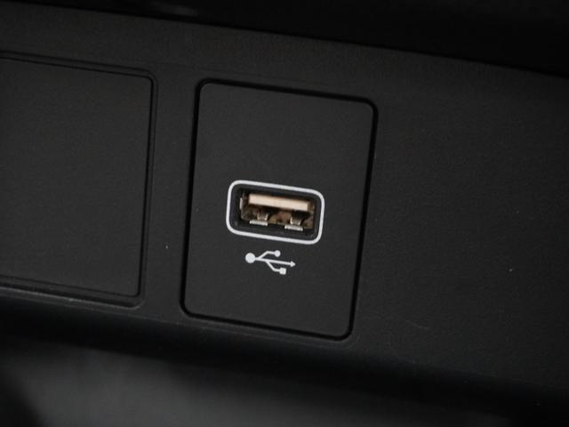 フィット ｅ：ＨＥＶクロスター　ワンオーナー車　禁煙車　８インチギャザーズメモリーナビ　フルセグ　ＣＤ／ＤＶＤ　ＵＳＢ　Ｂｌｕｅｔｏｏｔｈ　ホンダセンシング　ＬＥＤヘッドライト　ＥＴＣ　クルーズコントロール前後センサー１６インチＡＷ（19枚目）