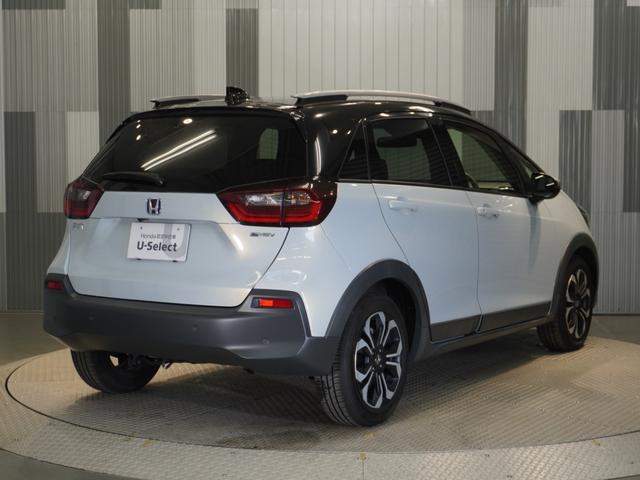 フィット ｅ：ＨＥＶクロスター　ワンオーナー車　禁煙車　８インチギャザーズメモリーナビ　フルセグ　ＣＤ／ＤＶＤ　ＵＳＢ　Ｂｌｕｅｔｏｏｔｈ　ホンダセンシング　ＬＥＤヘッドライト　ＥＴＣ　クルーズコントロール前後センサー１６インチＡＷ（26枚目）