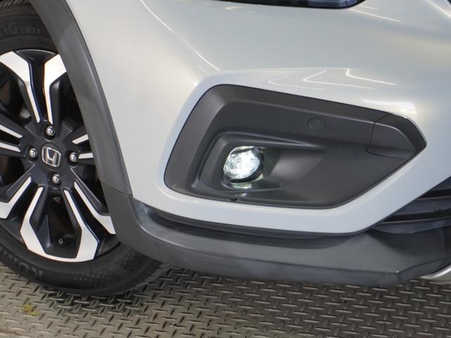 フィット ｅ：ＨＥＶクロスター　ワンオーナー車　禁煙車　８インチギャザーズメモリーナビ　フルセグ　ＣＤ／ＤＶＤ　ＵＳＢ　Ｂｌｕｅｔｏｏｔｈ　ホンダセンシング　ＬＥＤヘッドライト　ＥＴＣ　クルーズコントロール前後センサー１６インチＡＷ（31枚目）