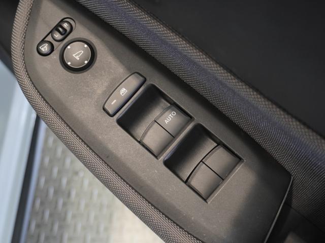 フィット ｅ：ＨＥＶクロスター　ワンオーナー車　禁煙車　８インチギャザーズメモリーナビ　フルセグ　ＣＤ／ＤＶＤ　ＵＳＢ　Ｂｌｕｅｔｏｏｔｈ　ホンダセンシング　ＬＥＤヘッドライト　ＥＴＣ　クルーズコントロール前後センサー１６インチＡＷ（34枚目）