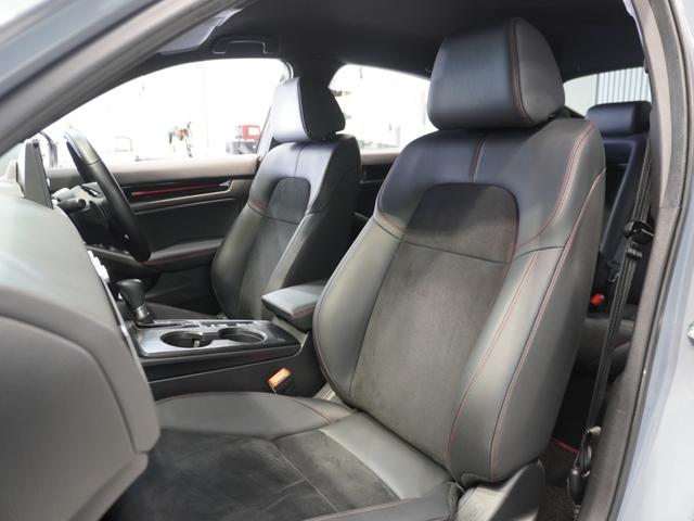 �y�t�����g�V�[�g�z���炾���݂��ނ悤�Ȍ`��Ńz�[���h��������A�����O�h���C�u�ł����ɂ����V�[�g�B���̐Ȃ̂�Ƃ���l�����w�ʌ`��ȂǁA�@�\�𓥂܂��Ȃ���X�}�[�g�ȃf�U�C���I