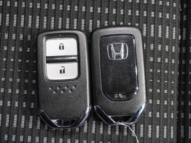 ヴェゼル Ｓ　ワンオーナー車　禁煙車　いまコレ＋　カロッツェリアメモリーナビ　フルセグ　ＣＤ／ＤＶＤ　Ｂｌｕｅｔｏｏｔｈ　クルーズコントロール　ＬＥＤヘッドライトＥＴＣフロントヒーターシート１７インチアルミホイール（44枚目）