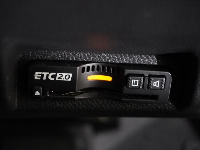 ヴェゼル ｅ：ＨＥＶＺ　ワンオーナー車　禁煙車　ホンダコネクテッドディスプレイナビ　フルセグ　Ｂｌｕｅｔｏｏｔｈ　スマホ連携　ＬＥＤヘッドライト　ＥＴＣ前後ドライブレコーダー前後センサー　１８インチアルミホイールパドルシフト（4枚目）