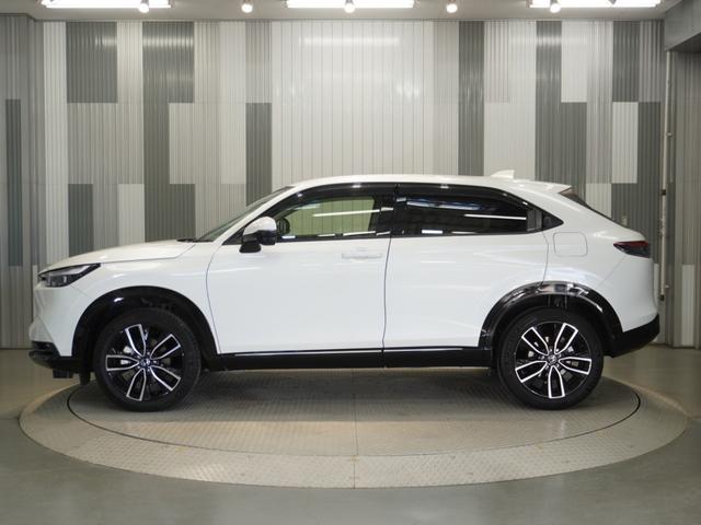 ヴェゼル ｅ：ＨＥＶＺ　ワンオーナー車　禁煙車　ホンダコネクテッドディスプレイナビ　フルセグ　Ｂｌｕｅｔｏｏｔｈ　スマホ連携　ＬＥＤヘッドライト　ＥＴＣ前後ドライブレコーダー前後センサー　１８インチアルミホイールパドルシフト（24枚目）