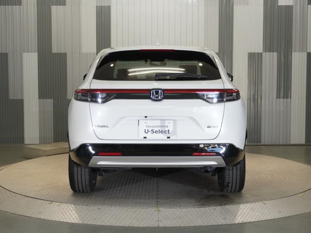 ヴェゼル ｅ：ＨＥＶＺ　ワンオーナー車　禁煙車　ホンダコネクテッドディスプレイナビ　フルセグ　Ｂｌｕｅｔｏｏｔｈ　スマホ連携　ＬＥＤヘッドライト　ＥＴＣ前後ドライブレコーダー前後センサー　１８インチアルミホイールパドルシフト（25枚目）