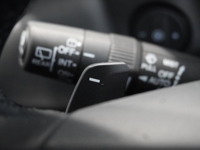 ヴェゼル ｅ：ＨＥＶＺ　ワンオーナー車　禁煙車　ホンダコネクテッドディスプレイナビ　フルセグ　Ｂｌｕｅｔｏｏｔｈ　スマホ連携　ＬＥＤヘッドライト　ＥＴＣ前後ドライブレコーダー前後センサー　１８インチアルミホイールパドルシフト（68枚目）