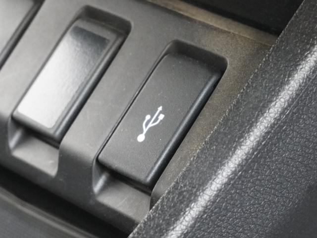 ヴェゼル Ｘ・ホンダセンシング　ワンオーナー車　禁煙車　ギャザーズメモリーナビ　フルセグ　ＣＤ／ＤＶＤ　ミュージックラック　ホンダセンシング　ＬＥＤヘッドライト　ＥＴＣ　クルーズコントロール　１６インチアルミホイール　Ｒカメ　ＡＢＳ（18枚目）