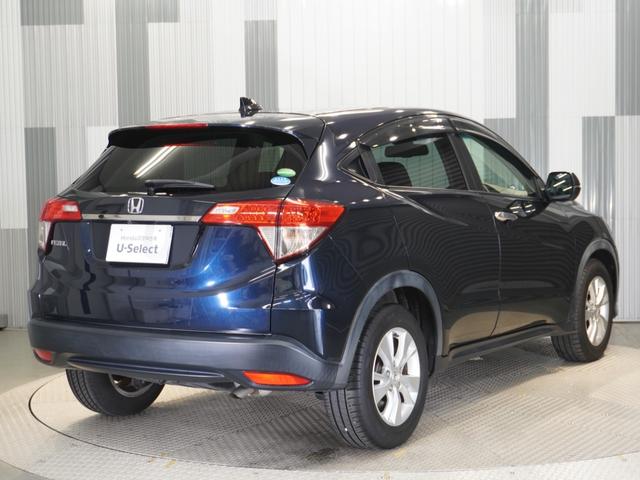 ヴェゼル Ｘ・ホンダセンシング　ワンオーナー車　禁煙車　ギャザーズメモリーナビ　フルセグ　ＣＤ／ＤＶＤ　ミュージックラック　ホンダセンシング　ＬＥＤヘッドライト　ＥＴＣ　クルーズコントロール　１６インチアルミホイール　Ｒカメ　ＡＢＳ（26枚目）