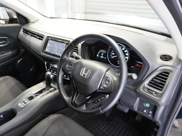 ヴェゼル Ｘ・ホンダセンシング　ワンオーナー車　禁煙車　ギャザーズメモリーナビ　フルセグ　ＣＤ／ＤＶＤ　ミュージックラック　ホンダセンシング　ＬＥＤヘッドライト　ＥＴＣ　クルーズコントロール　１６インチアルミホイール　Ｒカメ　ＡＢＳ（34枚目）