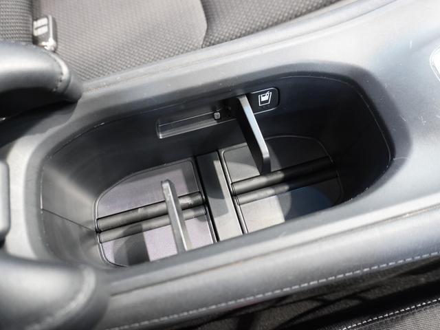 ヴェゼル Ｘ・ホンダセンシング　ワンオーナー車　禁煙車　ギャザーズメモリーナビ　フルセグ　ＣＤ／ＤＶＤ　ミュージックラック　ホンダセンシング　ＬＥＤヘッドライト　ＥＴＣ　クルーズコントロール　１６インチアルミホイール　Ｒカメ　ＡＢＳ（37枚目）