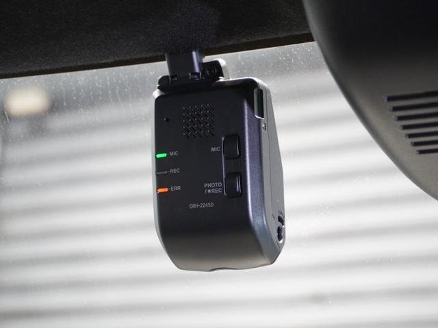 N-BOXカスタム ベースグレード ワンオーナー車 禁煙車 ギャザーズディスプレイオーディオ Bluetooth ホンダセンシング LEDヘッドライト ETC 前後ドライブレコーダー フロントヒーターシート 前後センサー 14インチAW(4枚目)