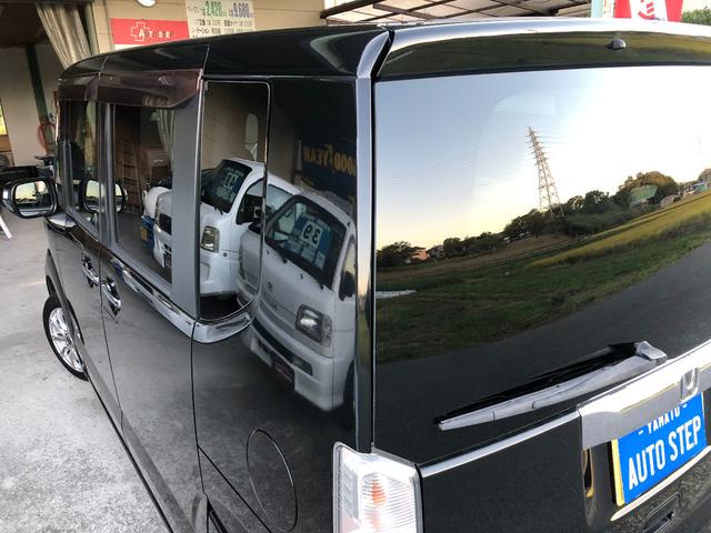 Ｎ－ＢＯＸ Ｇ・Ｌパッケージ　検査８年３月／プッシュスタート／ストラーダーナビフルセグＴＶ／Ｂｌｕｅｔｏｏｔｈ／ＣＤ／ＤＶ／ＥＴＣ／バックカメラ／オートエアコン／片側自動ドア／ＨＩＤライト／衝突安全ボディー／ＶＳＡ／ＥＢＤ（17枚目）