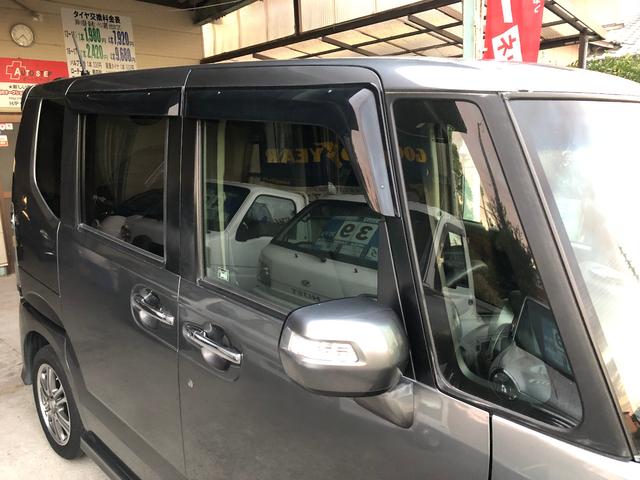 Ｎ－ＢＯＸカスタム Ｇ　検査２年付き／プッシュスタート／アイドリングストップ／スマートキー／ＨＩＤ／両側スライドドア／ウィンカーミラー／ＣＤ・ＵＳＢ・ＡＵＸ／プライバシーガラス（12枚目）