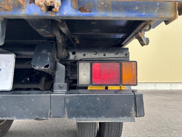 エルフトラック ダンプ 強化ダンプ 積載3t 新明和製 6速MT 鳥居補強 コボレーン ダム加工 助手席側電動格納ミラー スタートアシスト キーレス 中間ピン ETC(43枚目)