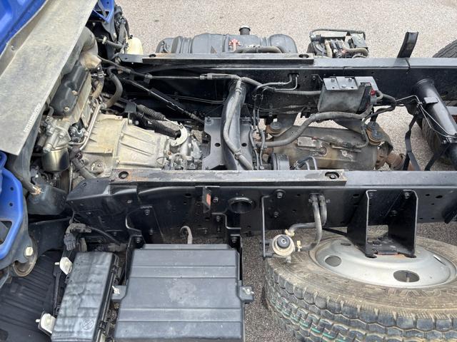 エルフトラック ダンプ 強化ダンプ 積載3t 新明和製 6速MT 鳥居補強 コボレーン ダム加工 助手席側電動格納ミラー スタートアシスト キーレス 中間ピン ETC(47枚目)