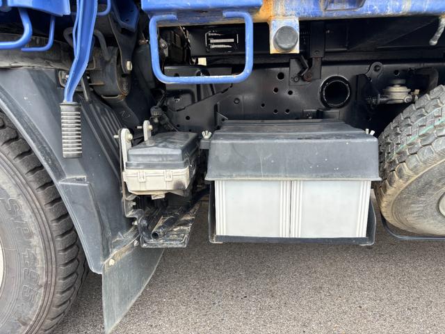 エルフトラック ダンプ 強化ダンプ 積載3t 新明和製 6速MT 鳥居補強 コボレーン ダム加工 助手席側電動格納ミラー スタートアシスト キーレス 中間ピン ETC(61枚目)