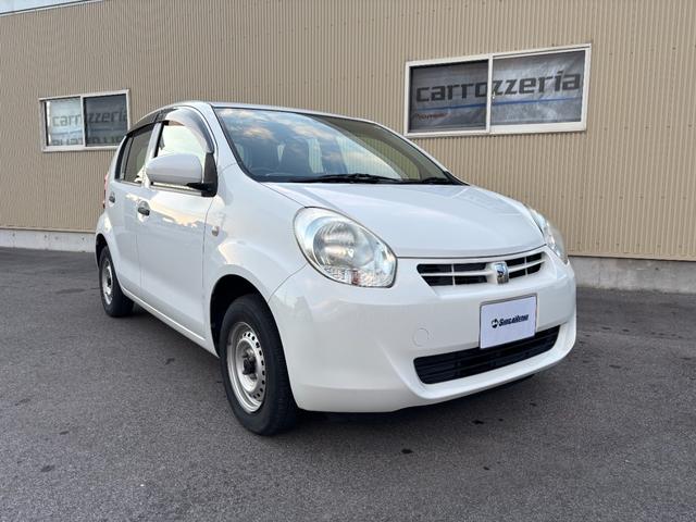 パッソ X Vパッケージ フルセグ社外ナビ・ETC・禁煙車・パワーウインドウ・パワステ・エアコン・ABS・エアバッグ(2枚目)