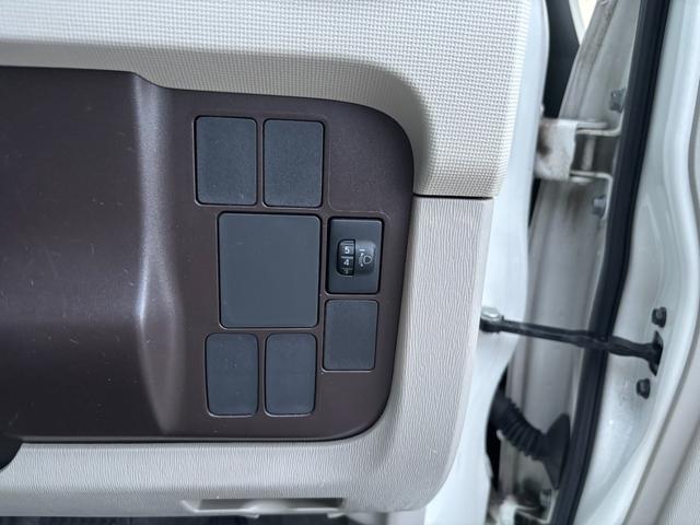 パッソ X Vパッケージ フルセグ社外ナビ・ETC・禁煙車・パワーウインドウ・パワステ・エアコン・ABS・エアバッグ(23枚目)