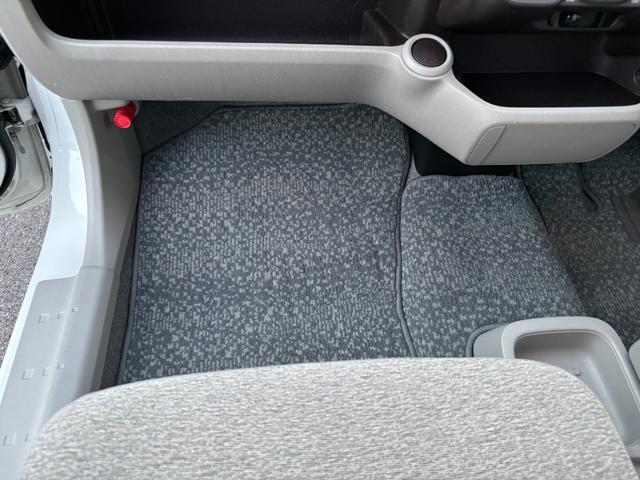 パッソ X Vパッケージ フルセグ社外ナビ・ETC・禁煙車・パワーウインドウ・パワステ・エアコン・ABS・エアバッグ(30枚目)