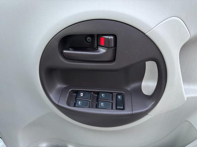 パッソ X Vパッケージ フルセグ社外ナビ・ETC・禁煙車・パワーウインドウ・パワステ・エアコン・ABS・エアバッグ(49枚目)