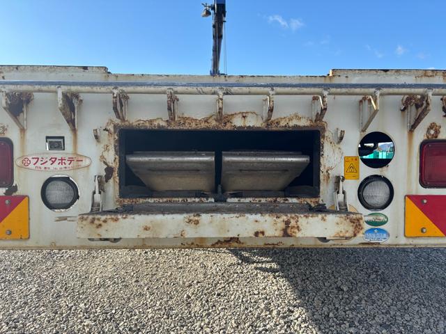 スーパーグレート 重機回送車（大型）クレーン付き　セルフ４段ダダノ製クレーン２．９３ｔ吊り・ラジコン付き・フジタボディ・ハイジャッキ・ウインチ付き・２デフ・木床・手動あゆみ・積載１１．８ｔ・ワンオーナー・フルセグＴＶ・ナビ・ＤＶＤ／ＣＤ・ＥＴＣ付き（59枚目）