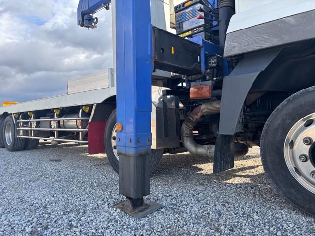 スーパーグレート 重機回送車（大型）クレーン付き　セルフ４段ダダノ製クレーン２．９３ｔ吊り・ラジコン付き・フジタボディ・ハイジャッキ・ウインチ付き・２デフ・木床・手動あゆみ・積載１１．８ｔ・ワンオーナー・フルセグＴＶ・ナビ・ＤＶＤ／ＣＤ・ＥＴＣ付き（66枚目）