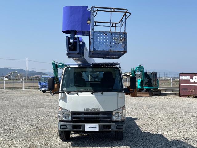 エルフトラック 　高所作業車・タダノ製ＡＴ－１７０－１－４１０１２　１７ｍ仕様　走行５４，１００ｋｍ　５，７４１時間　作業半径１２．８ｍ　バケット積載荷重２００ｋｇ又は２名（2枚目）