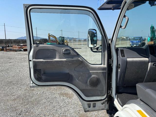 エルフトラック 　高所作業車・タダノ製ＡＴ－１７０－１－４１０１２　１７ｍ仕様　走行５４，１００ｋｍ　５，７４１時間　作業半径１２．８ｍ　バケット積載荷重２００ｋｇ又は２名（19枚目）