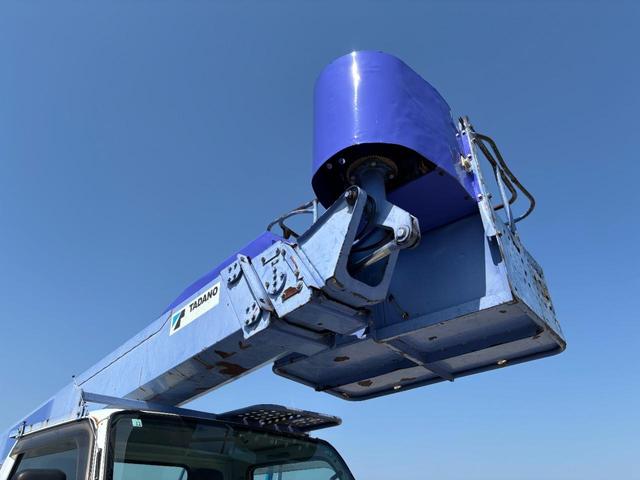 エルフトラック 　高所作業車・タダノ製ＡＴ－１７０－１－４１０１２　１７ｍ仕様　走行５４，１００ｋｍ　５，７４１時間　作業半径１２．８ｍ　バケット積載荷重２００ｋｇ又は２名（50枚目）