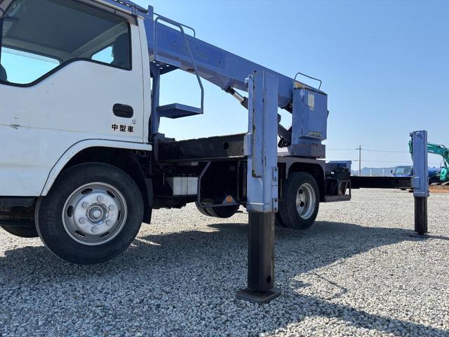 エルフトラック 　高所作業車・タダノ製ＡＴ－１７０－１－４１０１２　１７ｍ仕様　走行５４，１００ｋｍ　５，７４１時間　作業半径１２．８ｍ　バケット積載荷重２００ｋｇ又は２名（63枚目）