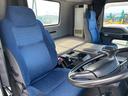 トラクターヘッド 3軸2デフ 8速MT 520馬力 2軸カプラー型式CD-2000(カプラーオフセット175mm)第5輪荷重18トン ワンオーナー 大型牽引車 社外ナビ ETC(27枚目)