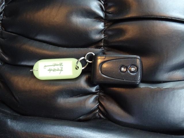 ピクシススペース Ｘ　スマ－トキ－　電動格納ミラ－　ＥＴＣ　パナソニック製フルセグナビ　新品タイヤ４本　オ－トエアコン　アイドリングストップ（23枚目）