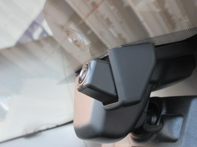 フォレスター Ｘ－ＢＲＥＡＫ　ＥｙｅＳｉｇｈｔ搭載車　ＳＤ地デジナビ　バックカメラ　サイドカメラ　フロントカメラ　ＳＲＨ　ＡＶＨ　ＶＤＣ　Ｘ－ＭＯＤＥ　フォグランプ　リヤビークルディデクション　パドルシフト　オートライト　スペアタイヤ　　ステアリングヒーター（7枚目）
