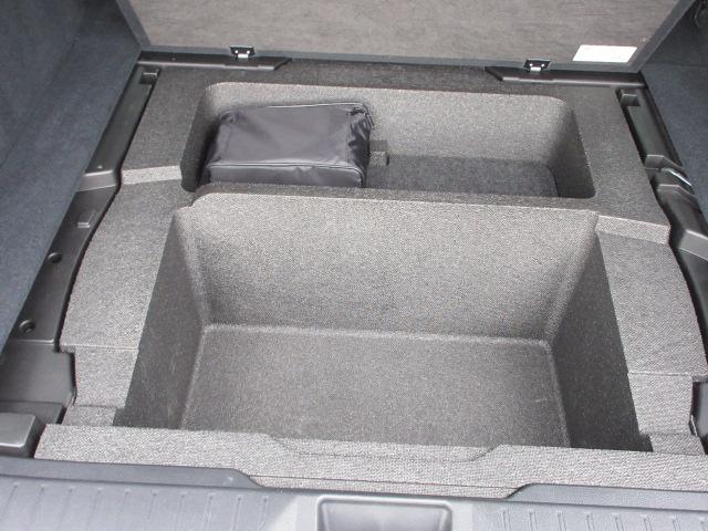 レガシィアウトバック Ｌｉｍｉｔｅｄ　アイサイト　地デジナビ　ＥＴＣ　ドラレコ　サイドカメラ　フロントカメラ　ＥＴＣ　運転席シートメモリー　シートヒーター　パワーリヤゲート　キーレスアクセス＆プッシュスタート　アイドリングストップ　ＶＤＣ　ＸーＭＯＤＥ　ＡＶＨ（45枚目）