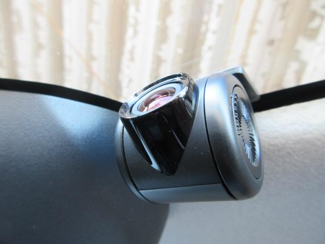 事故やトラブルに巻き込まれたときに真実を動画で残せます。　目撃者がいないときでも、ドライブレコーダーの映像が自分を守ってくれるのですから、とても心強い味方です。