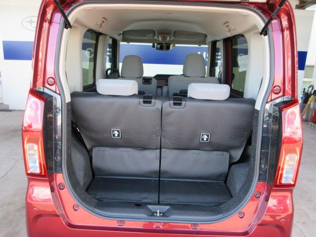 後部座席は、スライドするので、結構荷物が、載ります。また、腰に負担をかけずに、荷物の積み下ろしが出来ます。