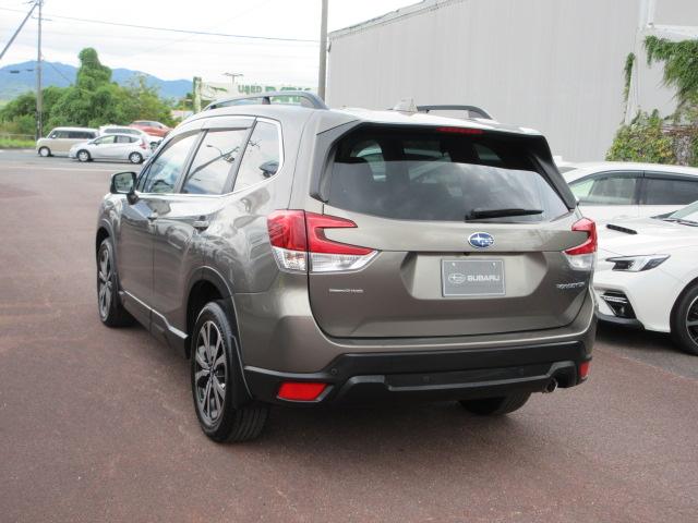 フォレスター プレミアム アイサイト 地デジナビ ETC バックカメラ サイドカメラ SRH AVH VDC X-MODE LEDヘッドライト フォグランプ リヤビークルディデクション パドルシフト オートライト スペアタイヤ ステアリングヒーター アイドリングストップ(22枚目)