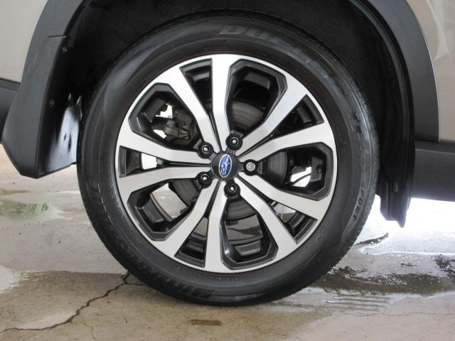 フォレスター プレミアム アイサイト 地デジナビ ETC バックカメラ サイドカメラ SRH AVH VDC X-MODE LEDヘッドライト フォグランプ リヤビークルディデクション パドルシフト オートライト スペアタイヤ ステアリングヒーター アイドリングストップ(28枚目)