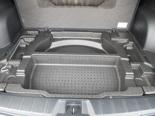 フォレスター プレミアム アイサイト 地デジナビ ETC バックカメラ サイドカメラ SRH AVH VDC X-MODE LEDヘッドライト フォグランプ リヤビークルディデクション パドルシフト オートライト スペアタイヤ ステアリングヒーター アイドリングストップ(46枚目)