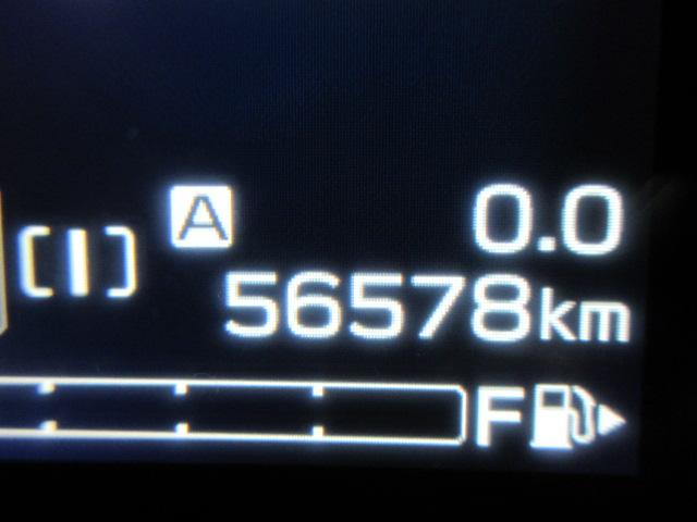 フォレスター プレミアム アイサイト 地デジナビ ETC バックカメラ サイドカメラ SRH AVH VDC X-MODE LEDヘッドライト フォグランプ リヤビークルディデクション パドルシフト オートライト スペアタイヤ ステアリングヒーター アイドリングストップ(65枚目)