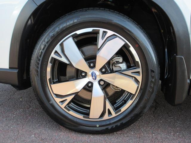 フォレスター Advance アイサイト 地デジナビ ETC バックカメラ サイドカメラ フロントカメラ AVH VDC X-MODE LEDヘッドライト フォグランプ リヤビークルディデクション ドライバーズモニタリングシステム パドルシフト(43枚目)