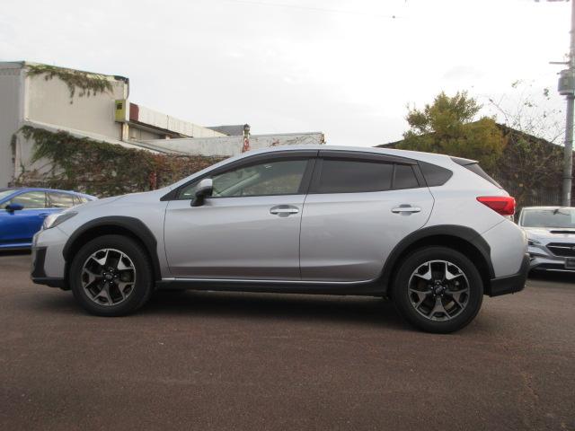 ＸＶ ２．０ｉ－Ｌ　アイサイト　ＳＤ地デジナビ　ドラレコ　ＥＴＣ　バックカメラ　ヒルホールド　ＶＤＣ　ＳＲＨ　リヤビークルディデクション　Ｘ－ＭＯＤＥ　電動パーキングブレーキ　アイドリングストップ　　マルチファンクションディスプレイ　トノカバー　プッシュスタート（20枚目）