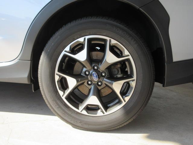 ＸＶ ２．０ｉ－Ｌ　アイサイト　ＳＤ地デジナビ　ドラレコ　ＥＴＣ　バックカメラ　ヒルホールド　ＶＤＣ　ＳＲＨ　リヤビークルディデクション　Ｘ－ＭＯＤＥ　電動パーキングブレーキ　アイドリングストップ　　マルチファンクションディスプレイ　トノカバー　プッシュスタート（41枚目）