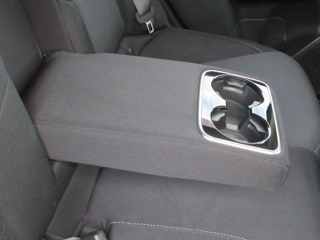 レヴォーグ １．６ＧＴ　ＥｙｅＳｉｇｈｔ　　メモリ地デジナビ　ドラレコ　ＥＴＣ　バックカメラ　　電動パーキングブレーキ　ヒルホールド　ＶＤＣ　アイドリングストップ　マルチファンクションディスプレイ　オートライト　パドルシフト　ＵＳＢ電源　オートエアコン（20枚目）