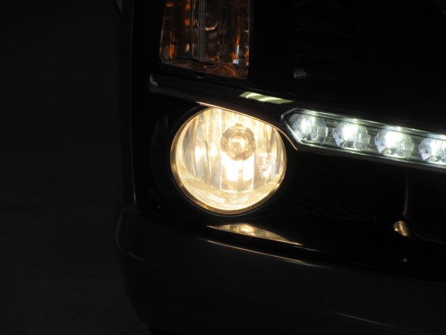 レヴォーグ １．６ＧＴ　ＥｙｅＳｉｇｈｔ　　メモリ地デジナビ　ドラレコ　ＥＴＣ　バックカメラ　　電動パーキングブレーキ　ヒルホールド　ＶＤＣ　アイドリングストップ　マルチファンクションディスプレイ　オートライト　パドルシフト　ＵＳＢ電源　オートエアコン（31枚目）