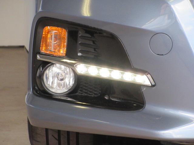 レヴォーグ １．６ＧＴ　ＥｙｅＳｉｇｈｔ　　メモリ地デジナビ　ドラレコ　ＥＴＣ　バックカメラ　　電動パーキングブレーキ　ヒルホールド　ＶＤＣ　アイドリングストップ　マルチファンクションディスプレイ　オートライト　パドルシフト　ＵＳＢ電源　オートエアコン（32枚目）