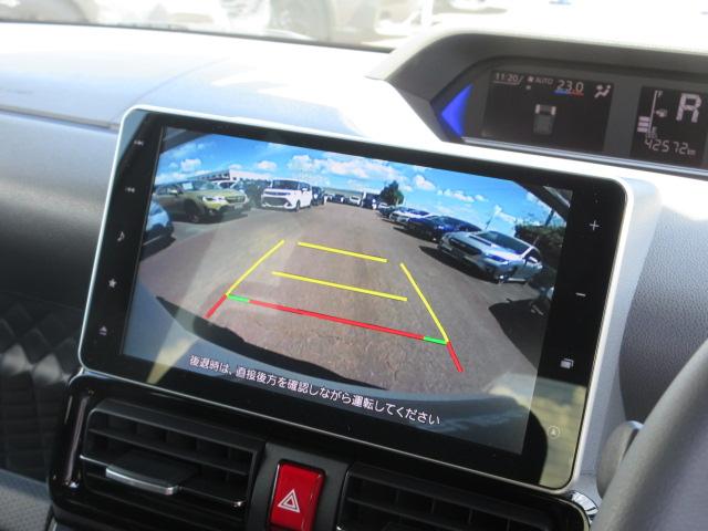 バックカメラを通して、ナビモニターに、障害物が映し出されます。障害物や人を、確認できますので、安全に後退できます。