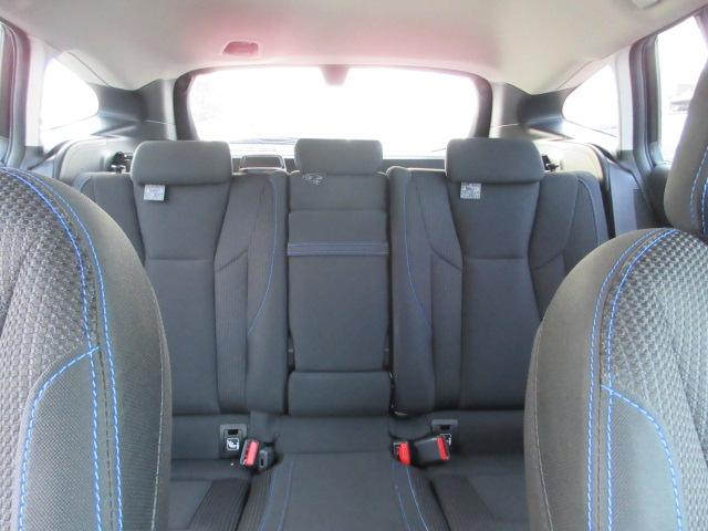 レヴォーグ ＧＴ－Ｈ　ＥＸ　アイサイト　Ｘ　地デジナビ　バックカメラ　サイドカメラ　フロントカメラ　ＳＴＩエアロ　サンルーフ　リヤビークルディデクション　パワーシート　オートビークルホールド　電動パーキングブレーキ　運転席シートメモリ　シートヒーター　ＶＤＣ（32枚目）